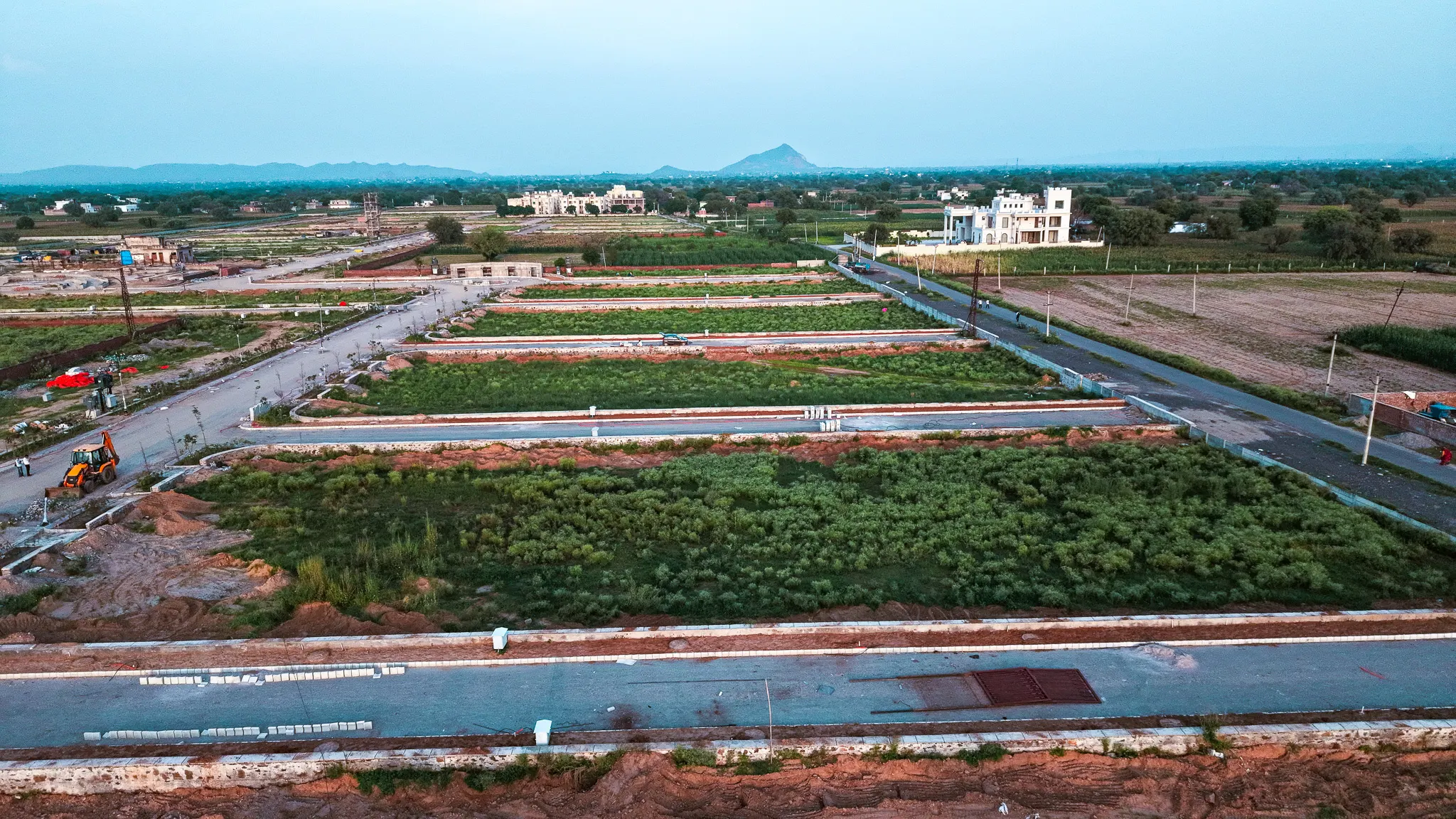 Wide internal roads